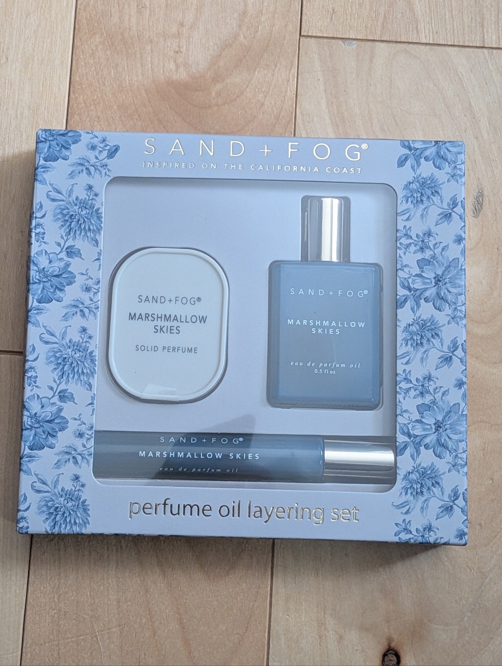 SAND+FOG Marshmallow Skies 3 Piece Gift Set
